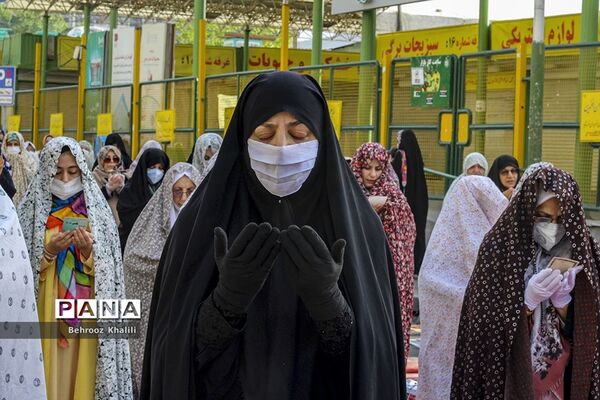 اقامه نماز عید سعید فطر در شهرک اکباتان