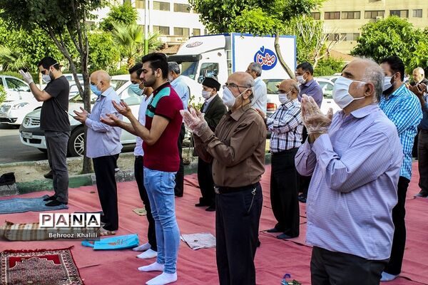 اقامه نماز عید سعید فطر در شهرک اکباتان