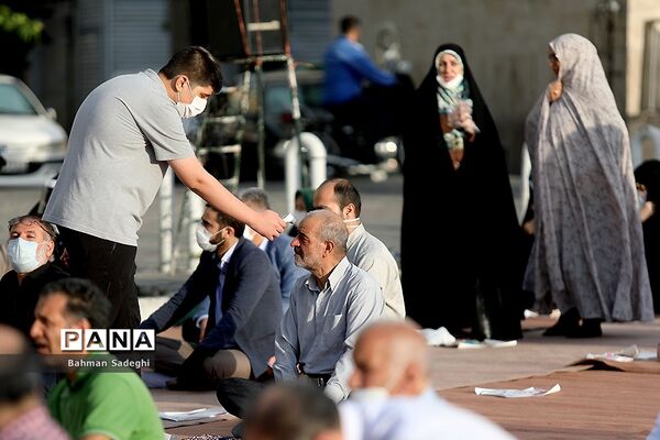 اقامه نماز عید سعید فطر در مسجدالرسول میدان رسالت