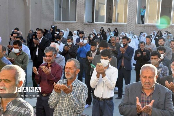 اقامه نماز عیدسعید فطر در شهرستان خوسف استان خراسان جنوبی