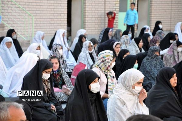 اقامه نماز عیدسعید فطر در شهرستان خوسف استان خراسان جنوبی