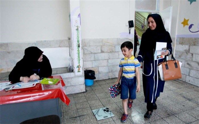 والدین البرزی برای ثبت نام کلاس اولی ها اقدام کنند