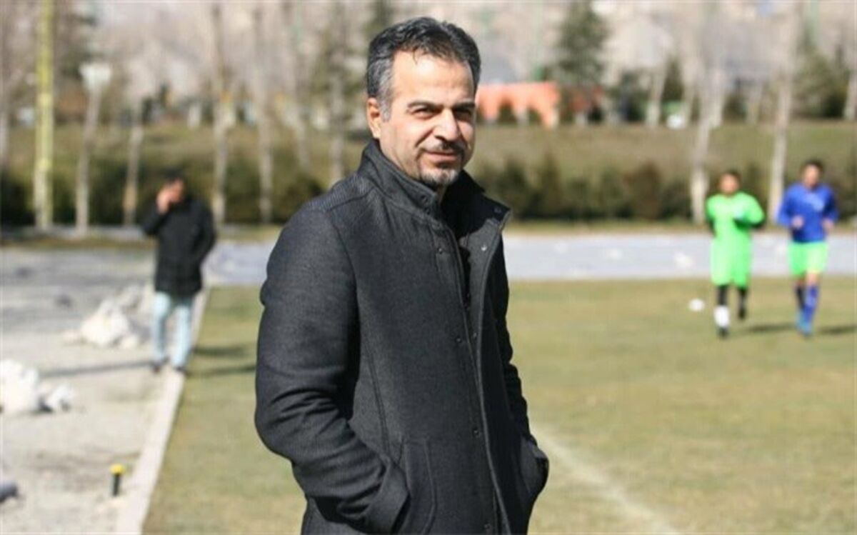 حمله سرپرست استقلال به پرسپولیس:  اگر فوتبال فقط یک تیم است لیگ را با همان یک تیم برگزار کنند