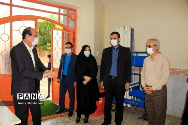 بازدید مدیرکل آموزش و پرورش استان بوشهر از حوزه‌های امتحانی