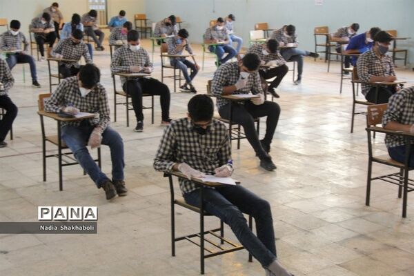 بازدید مدیرکل آموزش و پرورش استان بوشهر از حوزه‌های امتحانی