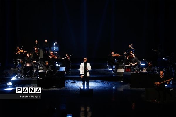 کنسرت آنلاین علیرضا قربانی