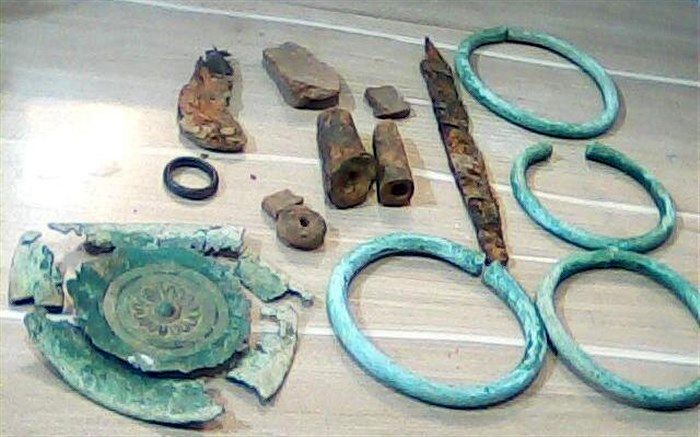 اشیای عتیقه مربوط به هزاره اول در فومن کشف شد