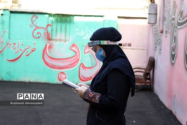 برگزاری امتحانات میان پایه در مدرسه متوسطه اول مکتب الزهرا