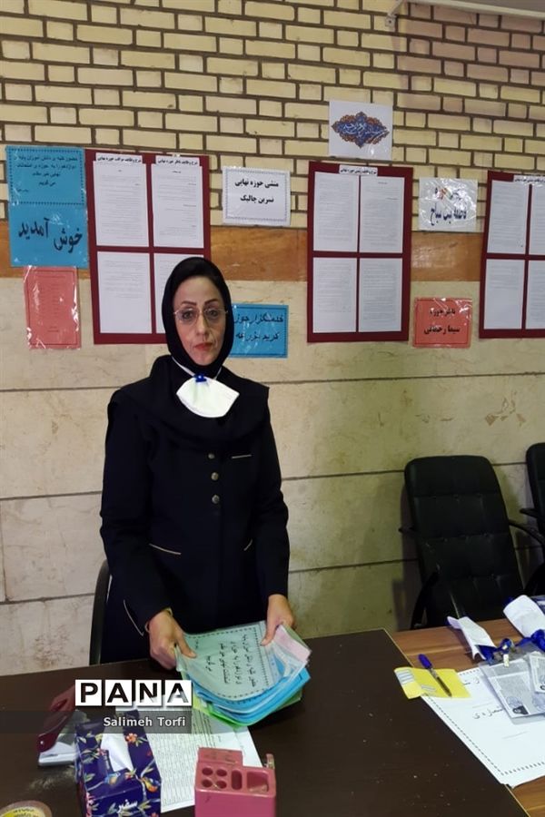 بازدید ازحوزه‌های امتحانی جهت آماده سازی و برگزاری امتحانات نهایی دوازدهم درشهرستان حمیدیه