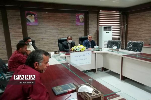 تجلیل از داوران قرآنی آموزش و پرورش منطقه دلوار