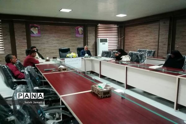 تجلیل از داوران قرآنی آموزش و پرورش منطقه دلوار