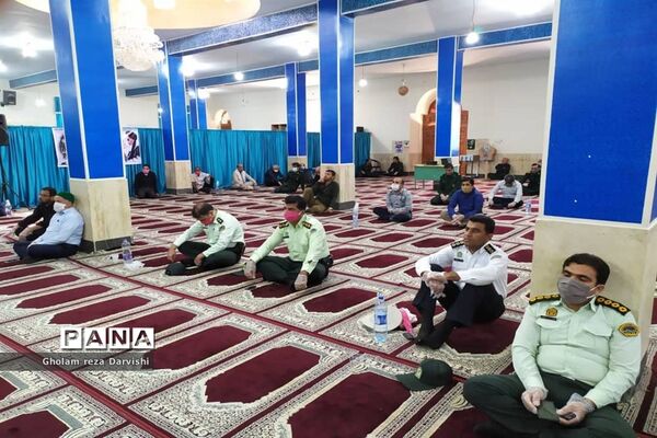 مراسم سالروز رحلت  امام خمینی (ره) جایگاه نماز جمعه با حضور فرهنگیان و اهالی شهر دلوار