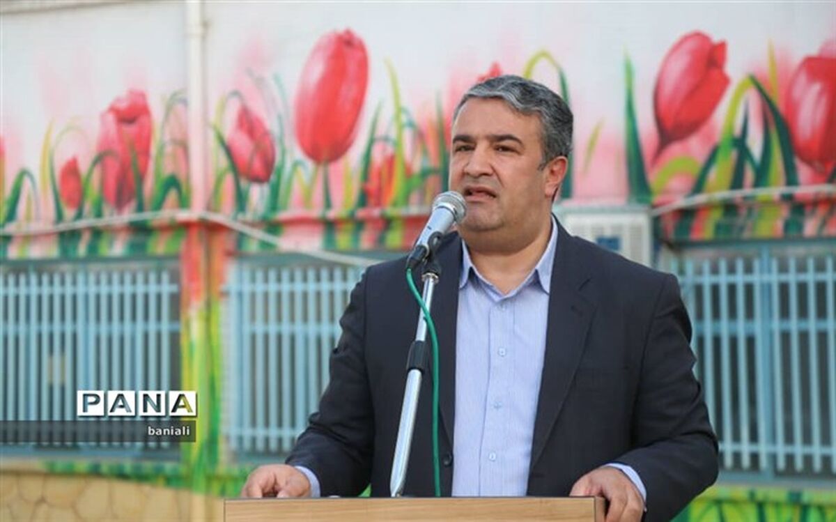گروههای آموزشی مغز متفکر  و اندیشه ساز جریان آموزش در مدارس هستند