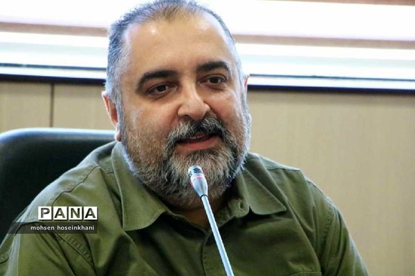 نشست معرفی کتاب در آموزش و پرورش قزوین