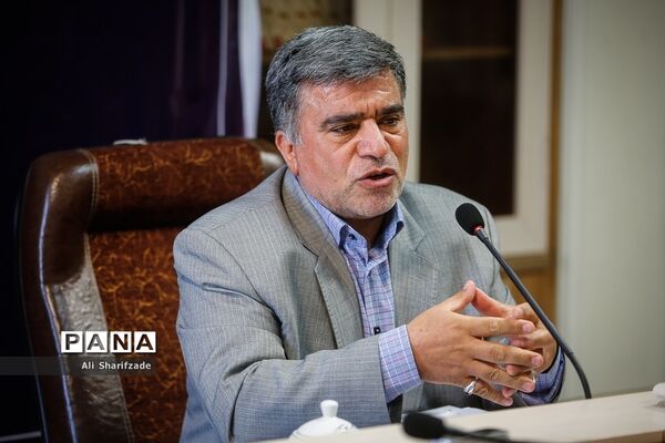 نشست خبری مدیرکل امور شاهد و ایثارگران