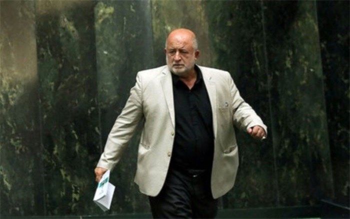 قاضی‌پور: رای‌گیری در مجلس باید «شفاف» و «علنی» باشد