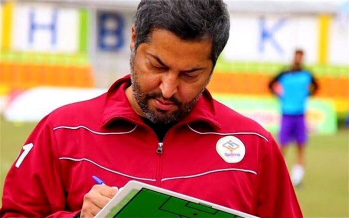 میناوند: بعد از قهرمانی چهارم پرسپولیس خیلی‌ها سکته می‌کنند؛ متحدان ژاپنی باید جلوی عظمت پرسپولیس زانو بزنند