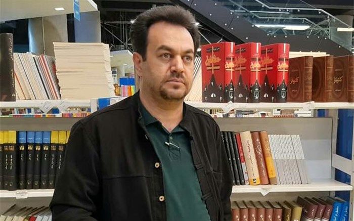 ناشر کتاب «سیر تا احمق» مشخص شد