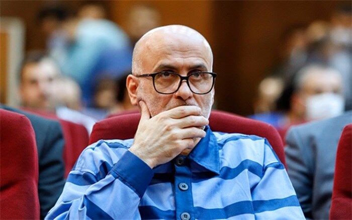 اعمال نفوذ «اکبر طبری» در پرونده‌های بستگان و رجال سیاسی