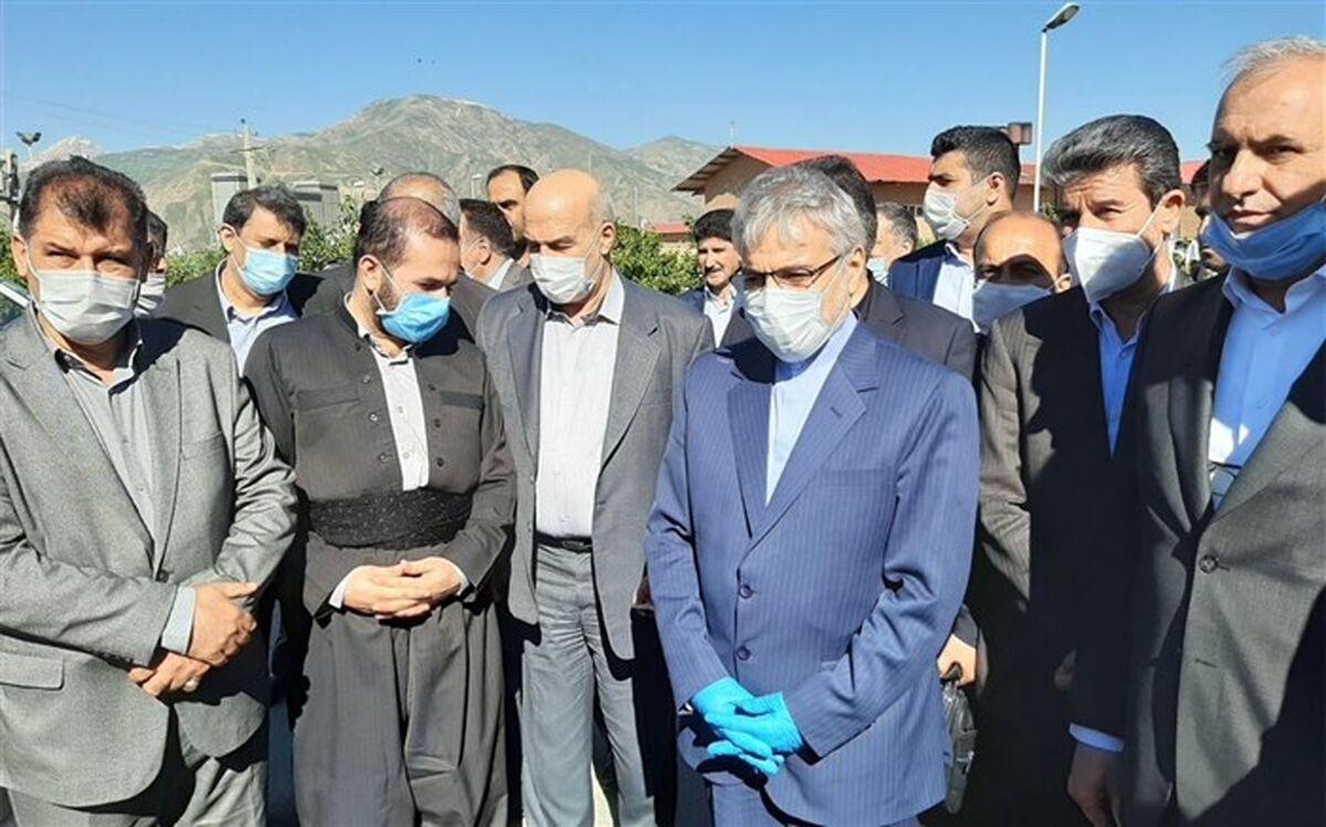 معاونان رییس جمهوری برای بازدید از وضعیت دریاچه ارومیه وارد آذربایجان‌غربی شدند