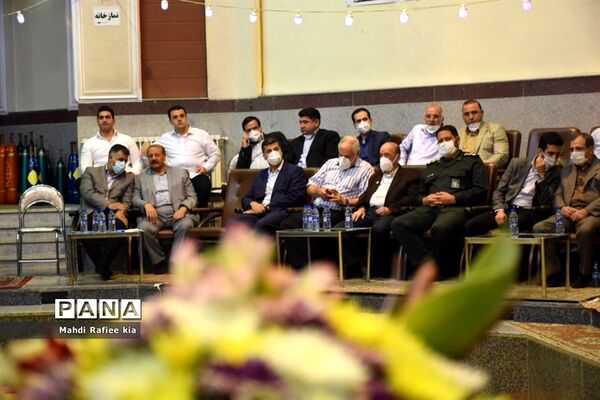 برگزارى مراسم آزادسازى زندانیان جرائم غیر عمد ورزشکار و جوان آذربایجان شرقى.