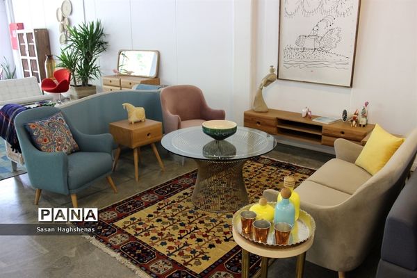 نمایشگاه دائمی صنایع دستی اسلامشهردر حوزه فرش دستباف و صنایع چوب