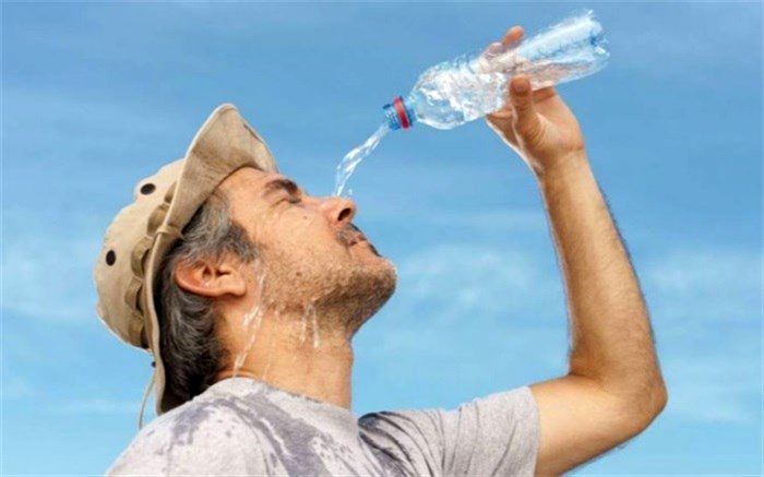 توصیه‌های تغذیه‌ای برای پیشگیری از گرمازدگی+اینفوگرافیک