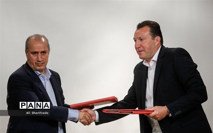 پای« ب.ز» به ماجرای قرارداد ویلمموتس با فدراسیون فوتبال باز شد