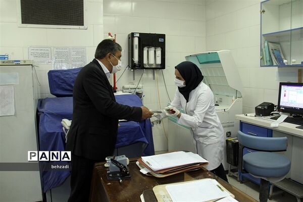 تجلیل از کادر کلینیک فرهنگیان