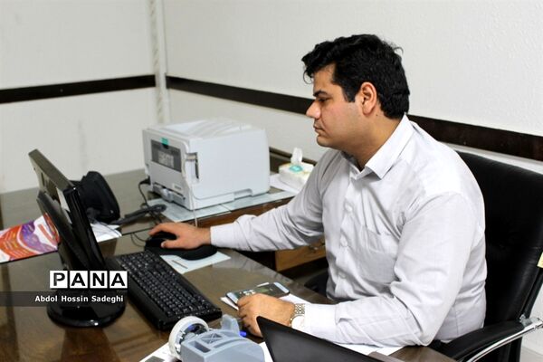 جلسه ویدئو کنفرانس مدیران، معاونان و مسئولان تشکل‌های دانش‌آموزی استان بوشهر با سازمان‌های دانش‌آموزی کشور پیرامون شبکه آموزشی شاد