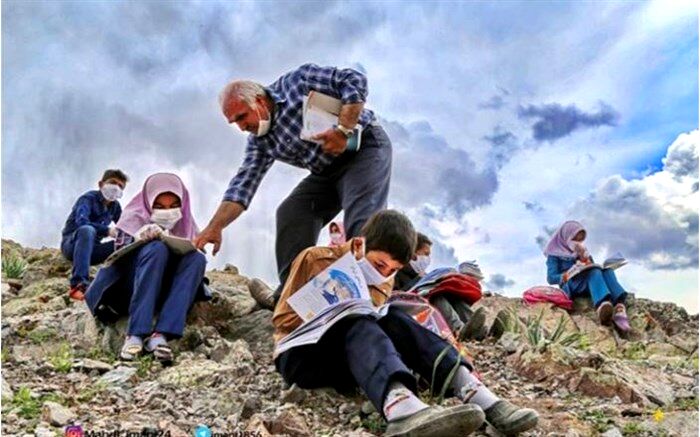 دانش آموزان عشایری محروم از شاد اما دلشاد از عاشقی معلمان فداکار