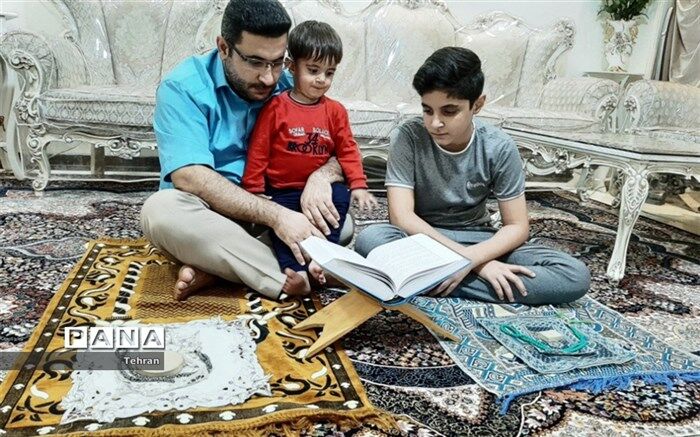 اجرای طرح تلاوت نور دبیرستان پسرانه  فجر منطقه 14در ماه مبارک رمضان
