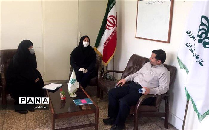 جلسه هم اندیشی تولید محتوای سازمان دانش آموزی منطقه چهار با حضور پیشکسوتان