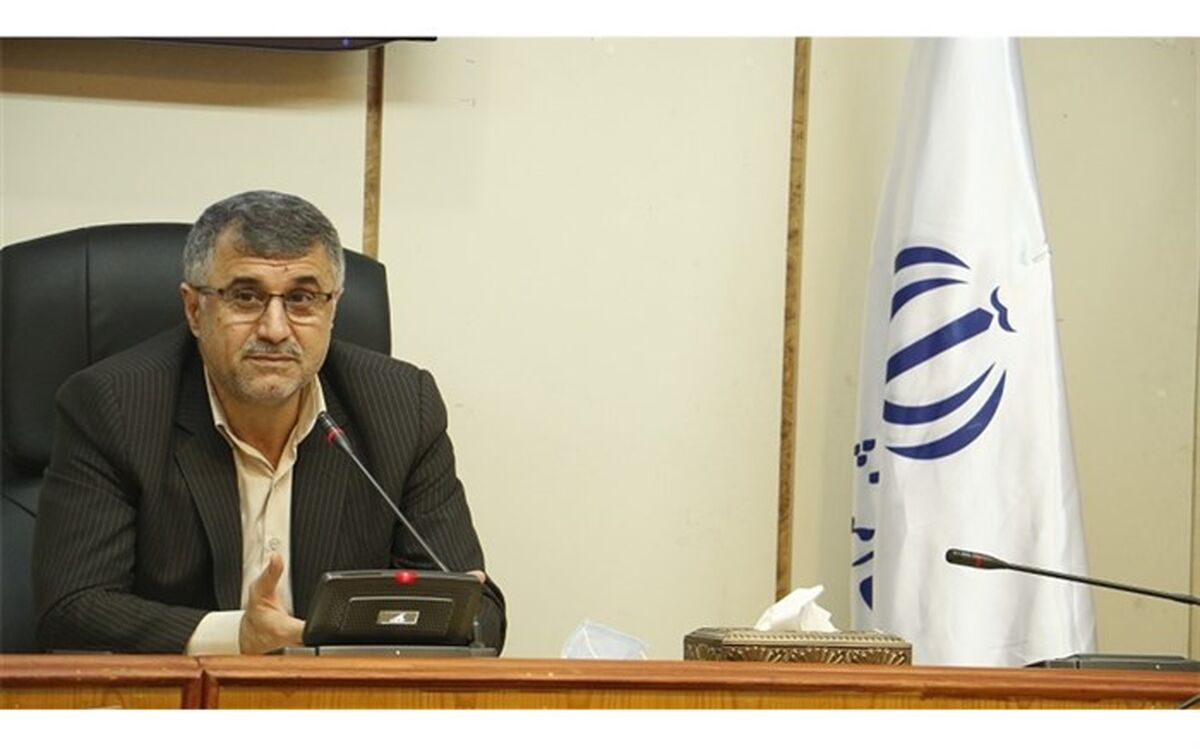 معلمان؛ پیشقراولان آموزش مجازی در شرایط خطیر کرونایی هستند