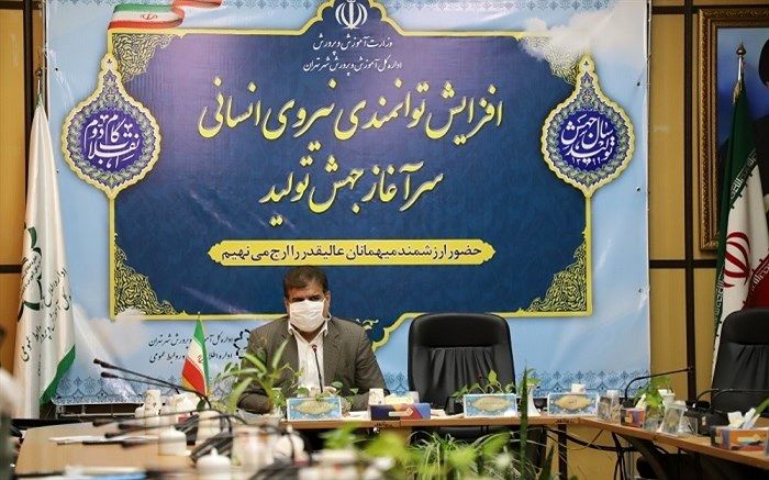 فولادوند: محتوای آموزشی استاندارد و یکسان مد نظر قرار گیرد