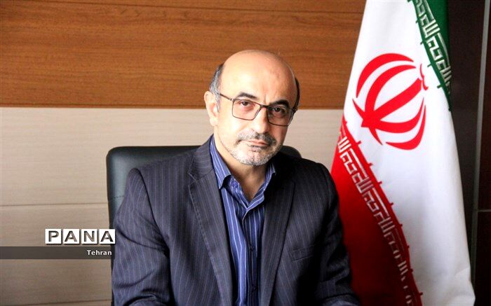 حسینی: معلمان با همگام شدن در آموزش مجازی، برگ زرین دیگری بر افتخاراتشان افزودند