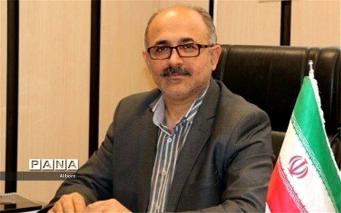 مراقب سلامت مدارس، برگزیده استانی بزرگداشت  هفته مقام معلم در البرز شد