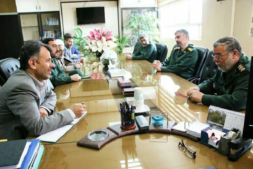دیدار فرماندهان سپاه با مدیرکل آموزش و پرورش قزوین