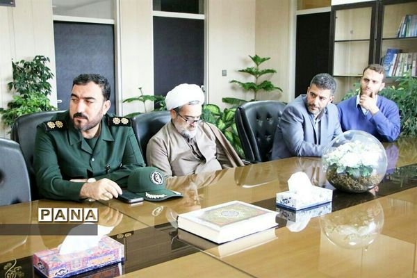 دیدار فرماندهان سپاه با مدیرکل آموزش و پرورش قزوین
