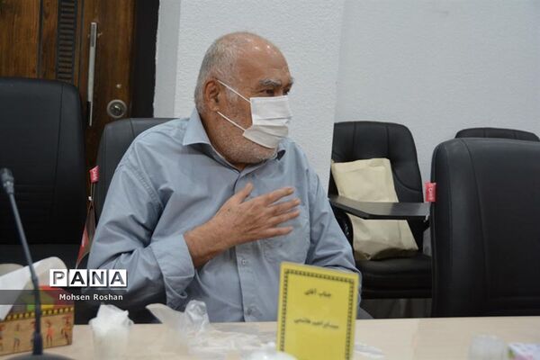 تجلیل از فعالان سوادآموزی استان‌ بوشهر