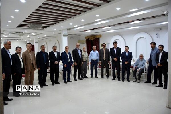 تجلیل از فعالان سوادآموزی استان‌ بوشهر