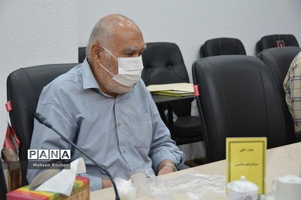 تجلیل از فعالان سوادآموزی استان‌ بوشهر