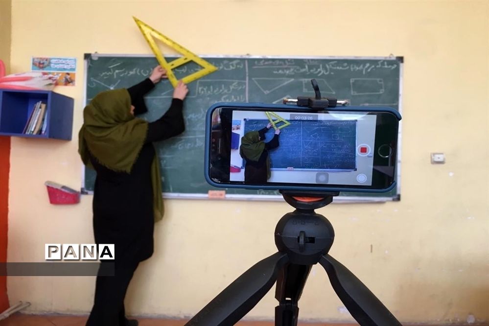 تدریس 18 ساعته معلمان در فضای مجازی
