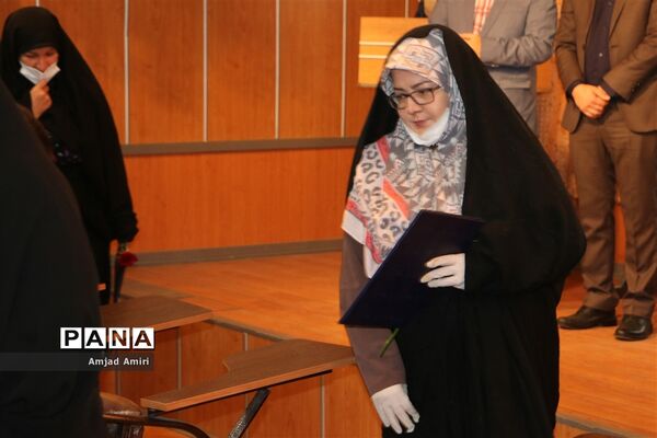 آیین تجلیل از معلمان نمونه آموزش و پرورش ناحیه‌ یک شهرری