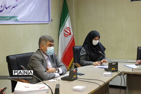 نشست مشترک فرماندار اسلامشهر با روسای شوراهای اسلامی
