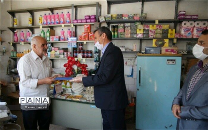 مدیر آموزش و پرورش میانه به دیدار معلم زمان دانشسرای خود رفت