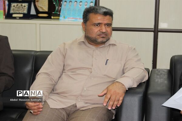 دیدارمسئول سازمان بسیج فرهنگیان سپاه امام صادق (ع)  استان بوشهر با مدیرکل آموزش و پرورش استان