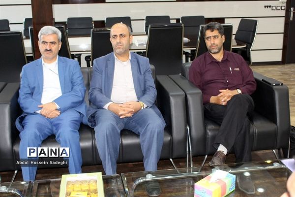 دیدارمسئول سازمان بسیج فرهنگیان سپاه امام صادق (ع)  استان بوشهر با مدیرکل آموزش و پرورش استان
