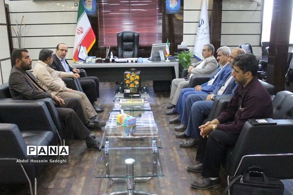 دیدارمسئول سازمان بسیج فرهنگیان سپاه امام صادق (ع)  استان بوشهر با مدیرکل آموزش و پرورش استان