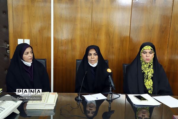 تقدیر از معلمان نمونه تهرانی